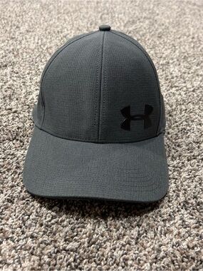 Under Armour Men's UA Iso-Chill ArmourVent Stretch Hat Baseball Cap Grey L/XL